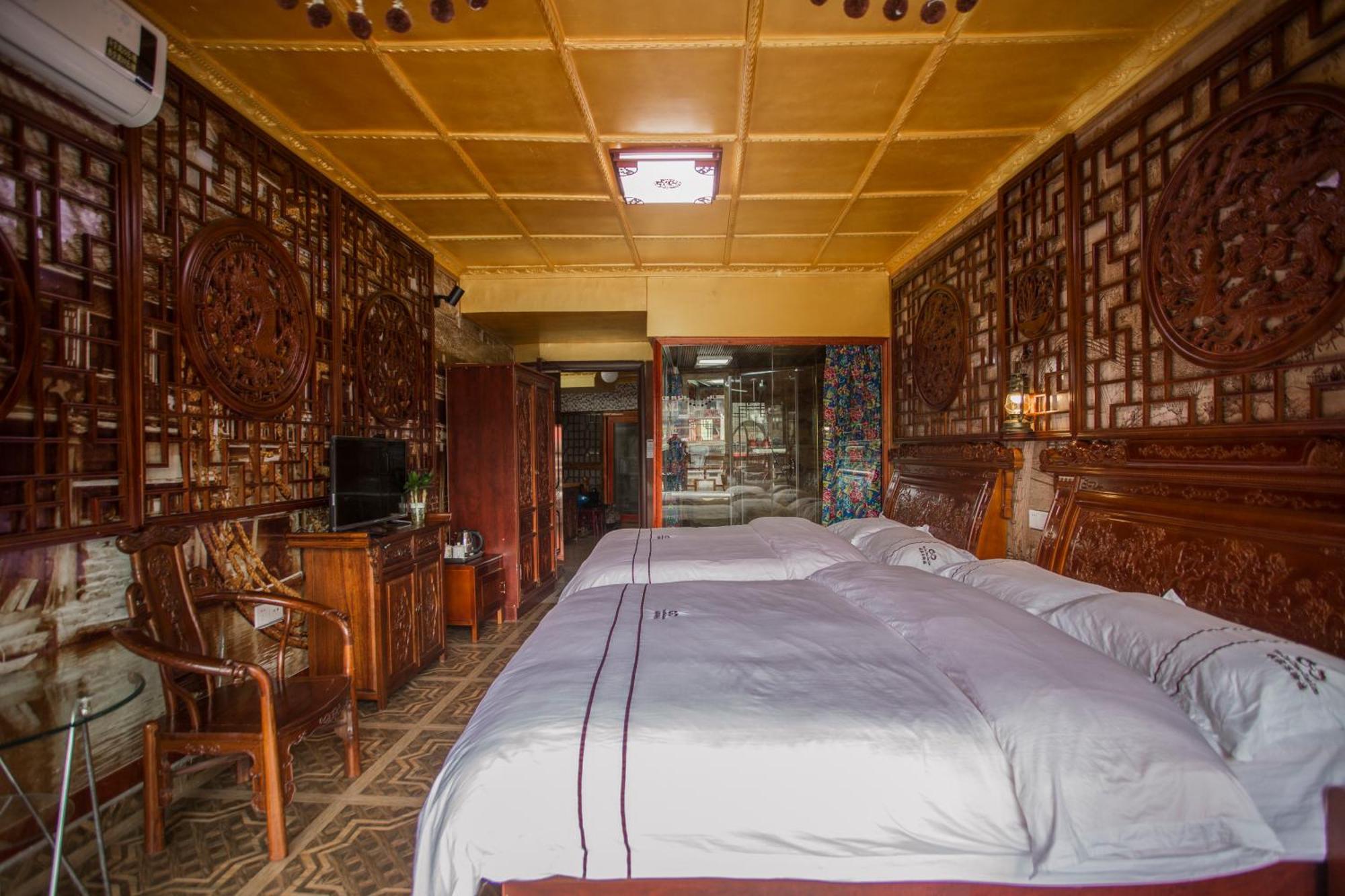 Lqj Riverside Guest House Fenghuang Exterior photo